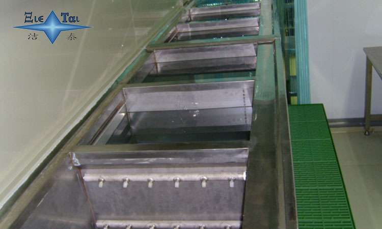 超聲波清洗機(jī)：確保金屬管道和管件的安全流體傳輸